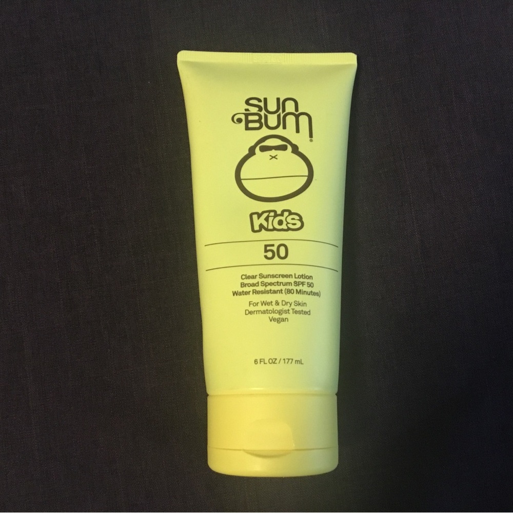 NEW SUN BUM KIDS CLEAR SUNSCREEN LOTION, SPF 50, 6 oz EXP 10/2024